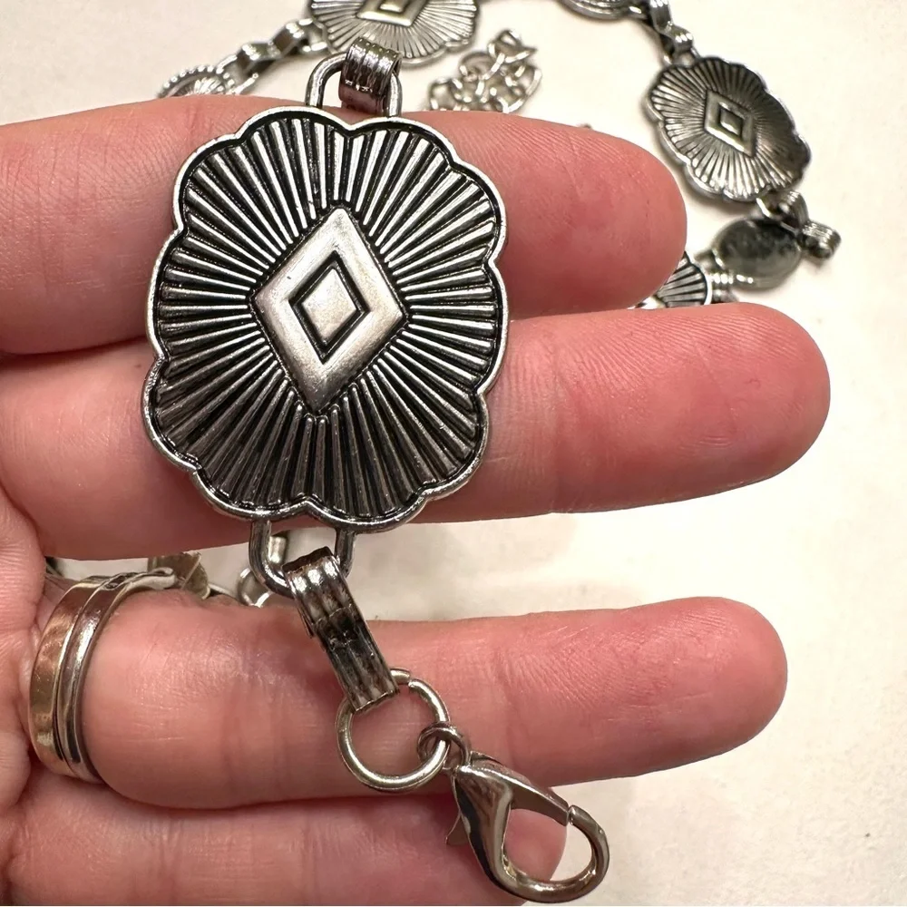 Silver Concho Belt Weatern Cowboy Belt - Picture 4 of 5